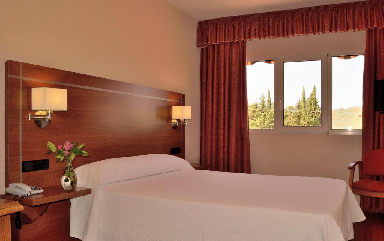 Hotel Mari Carmen Guadix Luaran gambar
