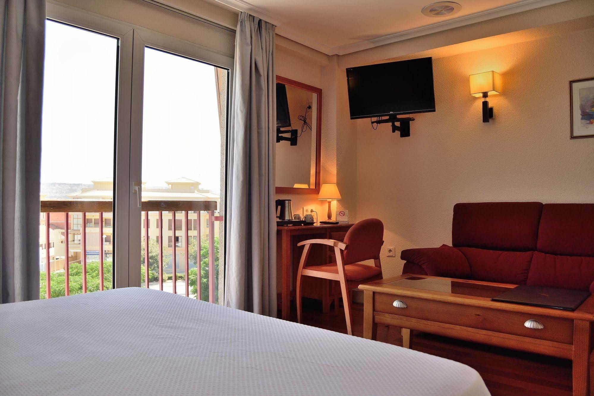 Hotel Mari Carmen Guadix Luaran gambar